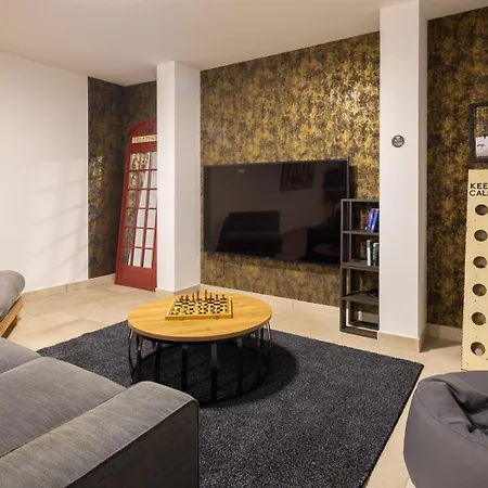 Marijeta Exclusive 5 Star With 50sqm Private Pool, 6 Bedrooms And Playroom *