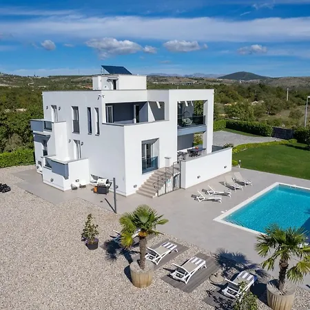 Villa Marijeta Exclusive 5 Star With 50sqm Private Pool, 6 Bedrooms And Playroom Split