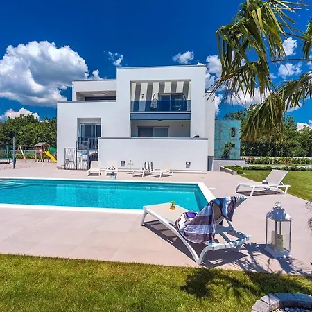 Villa Marijeta Exclusive 5 Star With 50sqm Private Pool, 6 Bedrooms And Playroom *