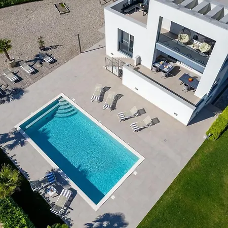 Marijeta Exclusive 5 Star With 50sqm Private Pool, 6 Bedrooms And Playroom *