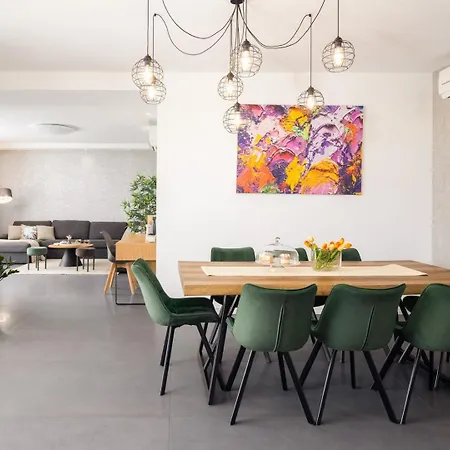 ヴィラ Marijeta Exclusive 5 Star With 50sqm Private Pool, 6 Bedrooms And Playroom スプリト