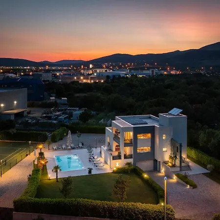 Marijeta Exclusive 5 Star With 50sqm Private Pool, 6 Bedrooms And Playroom