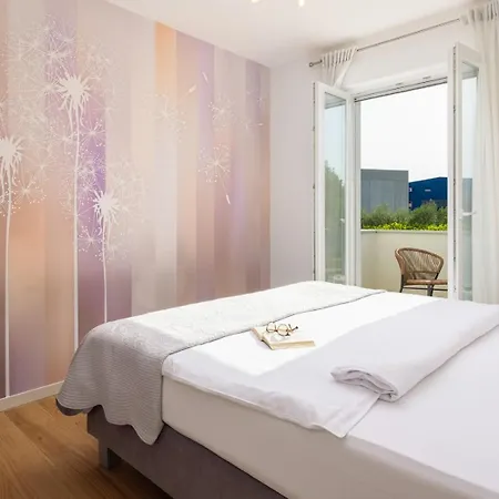 Marijeta Exclusive 5 Star With 50sqm Private Pool, 6 Bedrooms And Playroom ヴィラ *