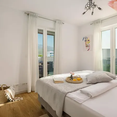 Вілла Marijeta Exclusive 5 Star With 50sqm Private Pool, 6 Bedrooms And Playroom *