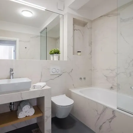 Marijeta Exclusive 5 Star With 50sqm Private Pool, 6 Bedrooms And Playroom Спліт