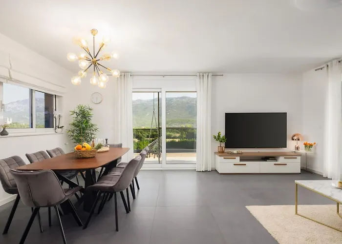 וילה Marijeta Exclusive 5 Star With 50sqm Private Pool, 6 Bedrooms And Playroom *