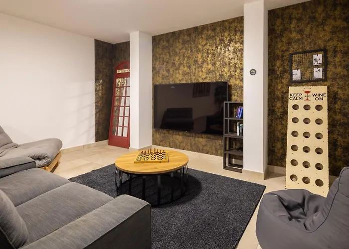 Marijeta Exclusive 5 Star With 50sqm Private Pool, 6 Bedrooms And Playroom *