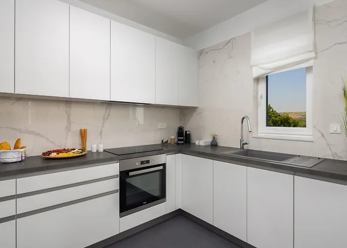 Marijeta Exclusive 5 Star With 50sqm Private Pool, 6 Bedrooms And Playroom *